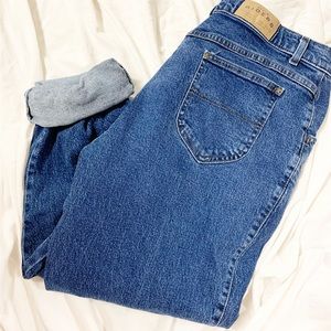 ** VINTAGE ** levi’s rolled jeans 🤩